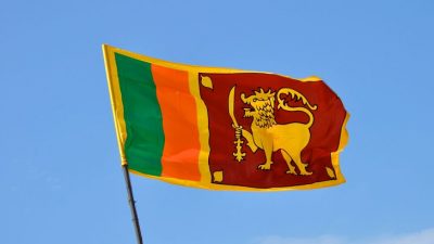 श्रीलंकामा रक्षा सचिव र प्रहरी प्रमुख हटाइँदै
