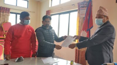 स्थानिय तहको मिती तोक्न भन्दै अनेरास्ववियू नुवाकोटको ज्ञापनपत्र