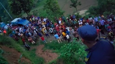 प्रशारण लाइनमा हिँड्ने विकको आठ घण्टापछि सेनाले गर्‍यो उद्धार