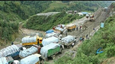 बञ्चरेडाँडा तनावग्रस्त/ १० प्रहरी घाइते, १८ स्थानीय नियन्त्रण्मा