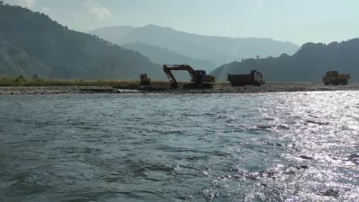 नगरपालिकाकै आदेशमा अबैध रुपमा क्रसर संचालन (भिडियो रिपोर्ट)