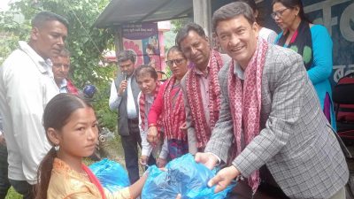 गरिव तथा जेहेन्दार बिद्यार्थीहरु लाई सम्भव नेपालको सहयोग