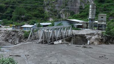 रसुवा बाढी: ११ जनाको शव फेला, १७ अझै बेपत्ता