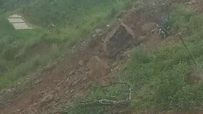 नुवाकोट दुप्चेश्वर सरमथली पहिरोको चपेटामा : सिङ्गो गाउँ नै जोखिममा