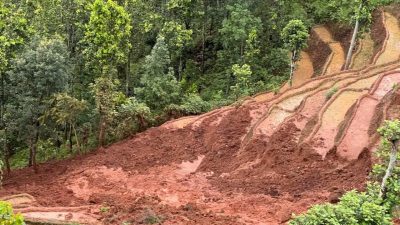 रोपाइँ गरिरहेका बेला पहिरो खस्यो, नुवाकोटमा ६ किसान घाइते